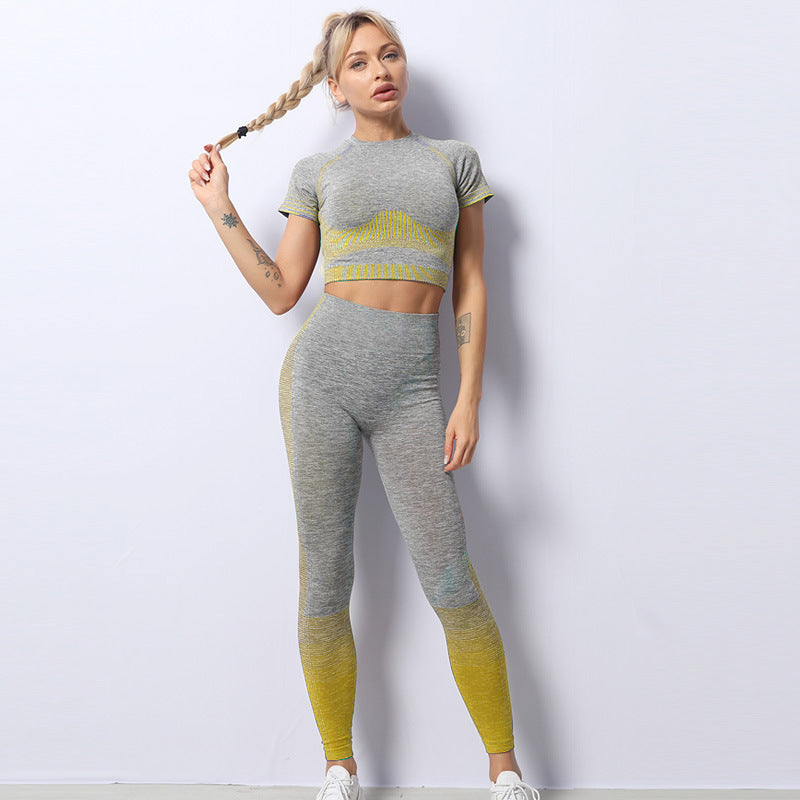 Seamless Yoga Clothing Set Knit Short Sleeves